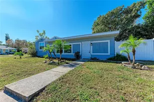 702 20th Ave W, Bradenton, FL 34205 - Photo 1
