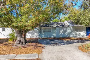 424 72nd St N, Saint Petersburg, FL 33710 - Photo 1
