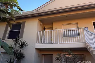 273 Robin Hood Cir, Naples, FL 34104 - Photo 1
