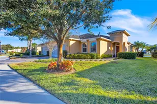 633 Chipper Dr, Sun City Center, FL 33573 - Photo 1