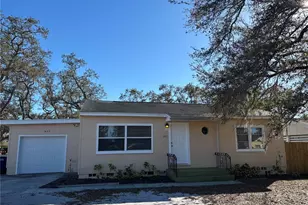 1437 Pine St, Clearwater, FL 33756 - Photo 1