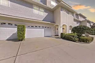 8229 Eagles Park Dr N, Saint Petersburg, FL 33709 - Photo 1