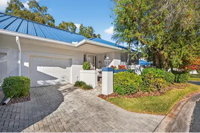 1671 Watermark Circle NE, Saint Petersburg, FL 33702 - Photo 1