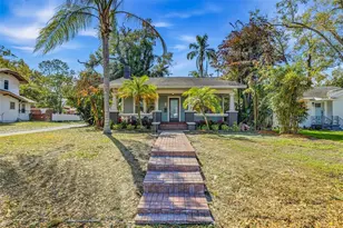 1029 E Powhatan Ave, Tampa, FL 33604 - Photo 1