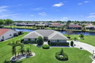 2110 W View Dr, Sun City Center, FL 33573 - Photo 1