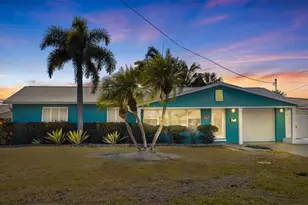 7906 4th Ave S, Saint Petersburg, FL 33707 - Photo 1