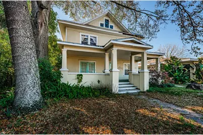 138 10th Avenue NE, Saint Petersburg, FL 33701 - Photo 1