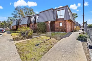 1836 N Crystal Lake Dr, Lakeland, FL 33801 - Photo 1