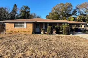 698 Roanoke St, Dunedin, FL 34698 - Photo 1