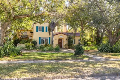 438 Villagrande Avenue S, Saint Petersburg, FL 33707 - Photo 1