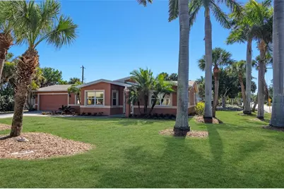191 40th Avenue, Saint Pete Beach, FL 33706 - Photo 1