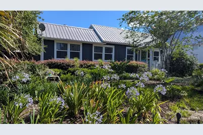 320 E Graves Avenue, Orange City, FL 32763 - Photo 1