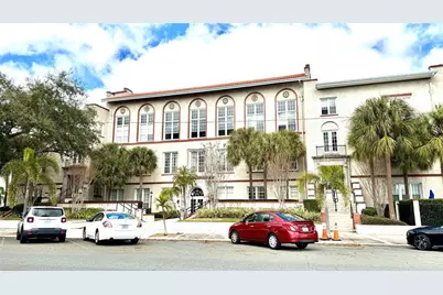 701 Mirror Lake Drive N #121, Saint Petersburg, FL 33701 - Photo 1