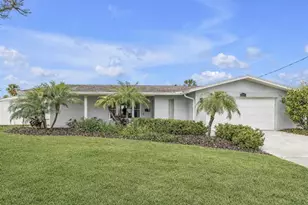 4000 14th St NE, Saint Petersburg, FL 33703 - Photo 1