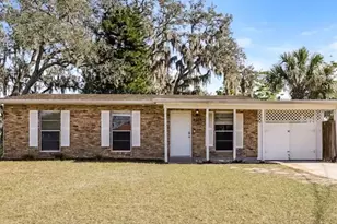 8505 Temple Park Dr, Tampa, FL 33637 - Photo 1