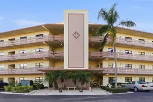 6188 80th St N, Saint Petersburg, FL 33709 - Photo 1