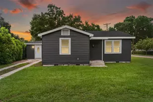 1160 E Edgewood Dr, Lakeland, FL 33803 - Photo 1