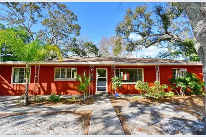 5435 5th Avenue S, Saint Petersburg, FL 33707 - Photo 1