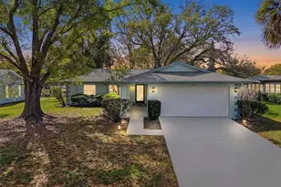 1446 Queen Anne Blvd, Palm Harbor, FL 34684 - Photo 1
