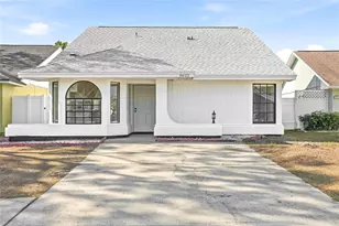 8622 Cottonway Ln, Tampa, FL 33635 - Photo 1