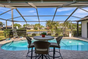 846 Centerwood Dr, Tarpon Springs, FL 34688 - Photo 1