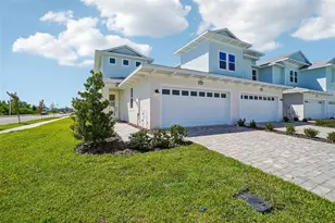 31856 Clover Fin Ct, Wesley Chapel, FL 33545 - Photo 1