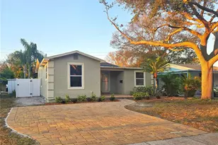 5610 Kelly Dr N, Saint Petersburg, FL 33703 - Photo 1