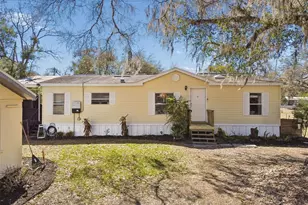 36710 Monahan Dr, Zephyrhills, FL 33541 - Photo 1