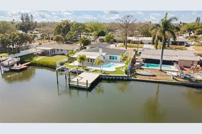 4543 Carson Street NE, Saint Petersburg, FL 33704 - Photo 1