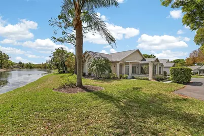 1122 Golfview Woods Drive #1122, Sun City Center, FL 33573 - Photo 1