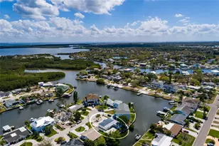 9046 Treasure Ln NE, Saint Petersburg, FL 33702 - Photo 1