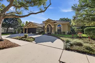 2111 Pinnacle Cir N, Palm Harbor, FL 34684 - Photo 1