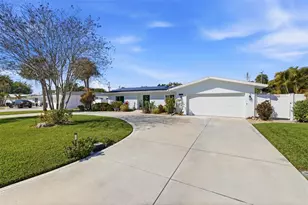 4029 38th Way S, Saint Petersburg, FL 33711 - Photo 1