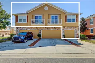 544 52nd Ave N, Saint Petersburg, FL 33703 - Photo 1
