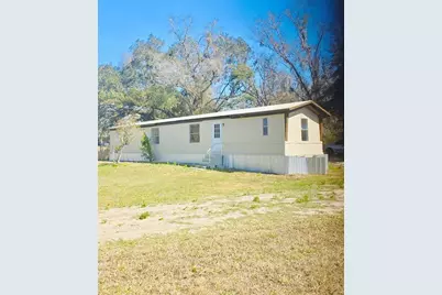 1516 Commercial Place, Zephyrhills, FL 33540 - Photo 1