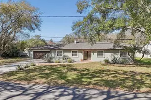 7810 N Cameron Ave, Tampa, FL 33614 - Photo 1