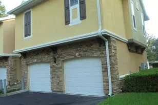 10102 Courtney Oaks Cir, Tampa, FL 33619 - Photo 1
