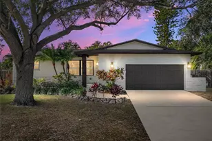 6000 19th St NE, Saint Petersburg, FL 33703 - Photo 1