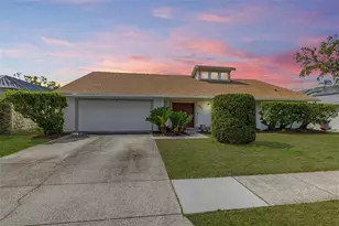 3330 Foxridge Cir, Tampa, FL 33618 - Photo 1