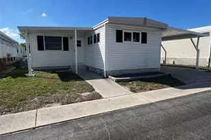 66 Thatch Palm St W, Largo, FL 33770 - Photo 1