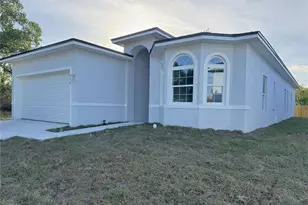 140 1st St, Winter Haven, FL 33880 - Photo 1