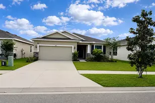 8313 Wheat Stone Dr, Zephyrhills, FL 33540 - Photo 1