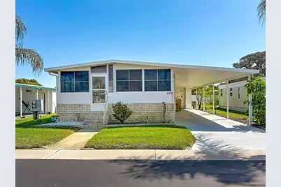 272 Northgate Drive, Tarpon Springs, FL 34689 - Photo 1