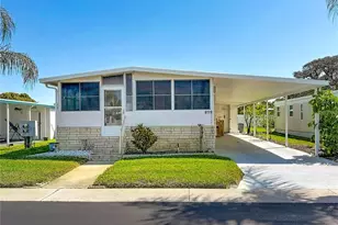 272 Northgate Dr, Tarpon Springs, FL 34689 - Photo 1