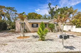 2007 54th St S, Gulfport, FL 33707 - Photo 1