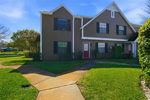 16511 Lake Brigadoon Cir, Tampa, FL 33618 - Photo 1