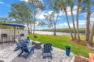 912 Myakka Ct NE, Saint Petersburg, FL 33702 - Photo 1