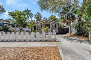 1022 8th St N, Saint Petersburg, FL 33701 - Photo 1