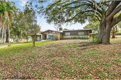 10820 Linda Vista Lane, Dade City, FL 33525 - Photo 1