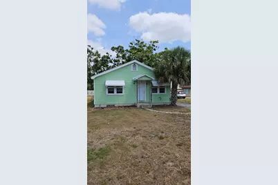3825 49th Avenue N, Saint Petersburg, FL 33714 - Photo 1